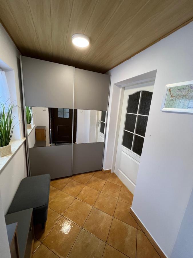 Essa - 1 Apartment
